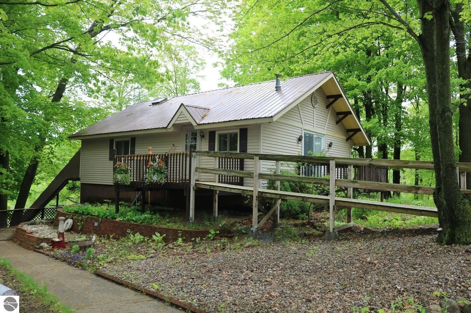 10 acres in Montcalm County, Michigan