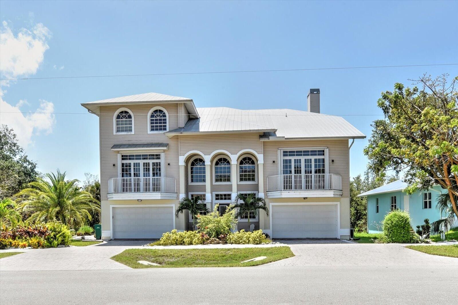 0.6 acres in Collier County, Florida