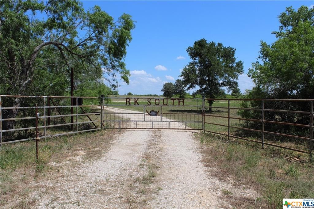 12 acres in Guadalupe County, Texas