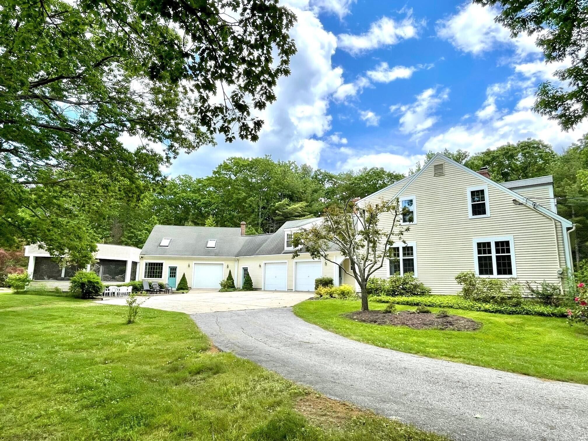 1.5 acres in York County, Maine