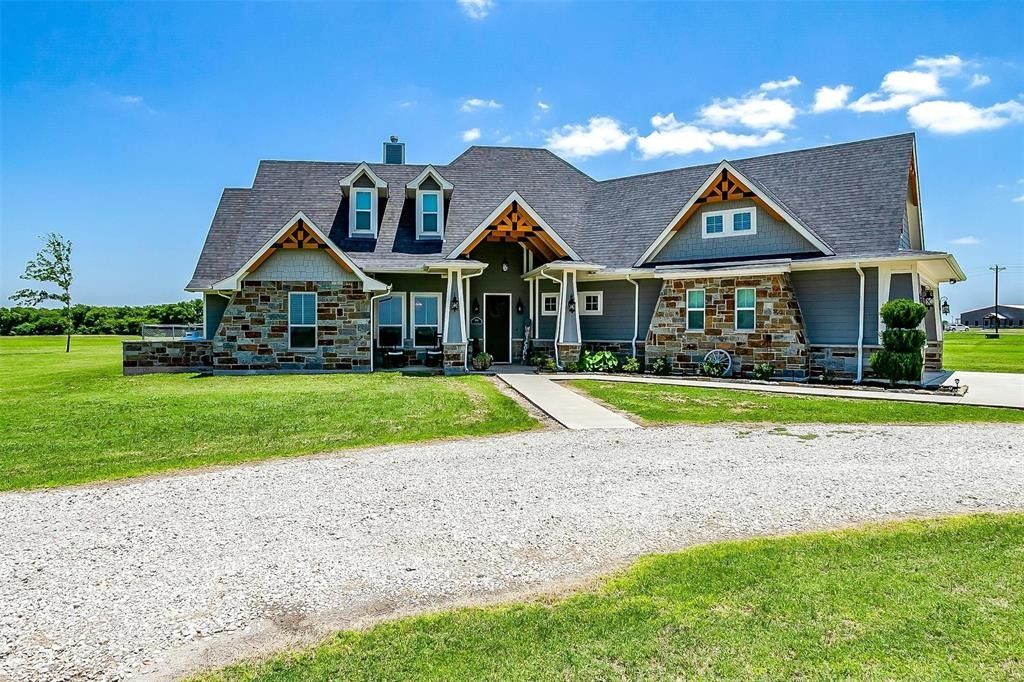 2 acres in Ellis County, Texas