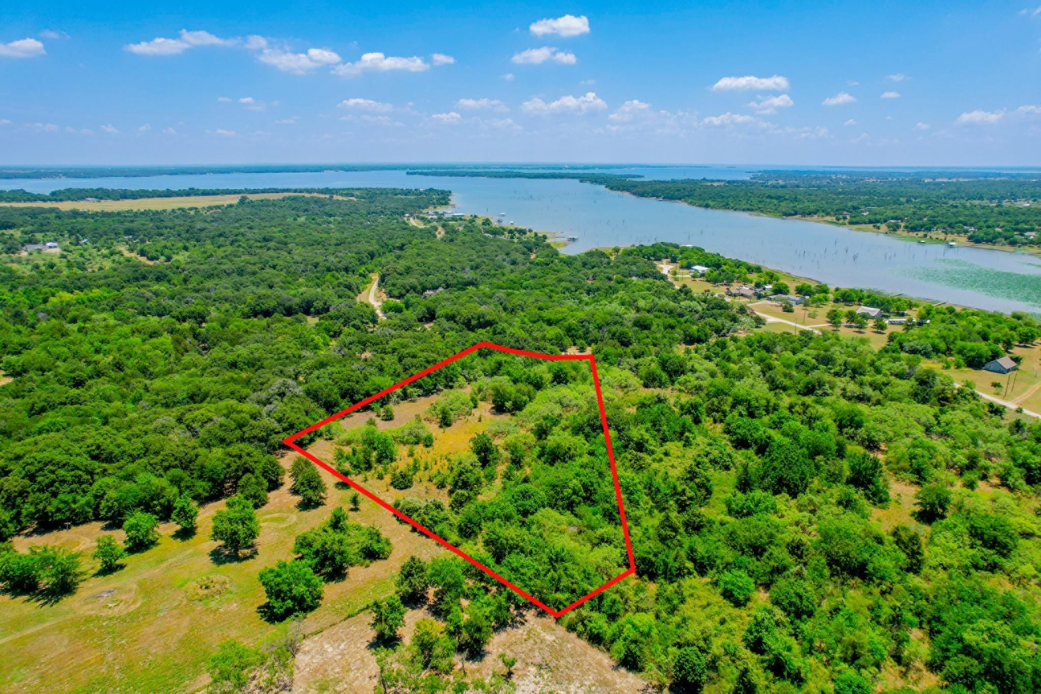 5.06 acres in Navarro County, Texas