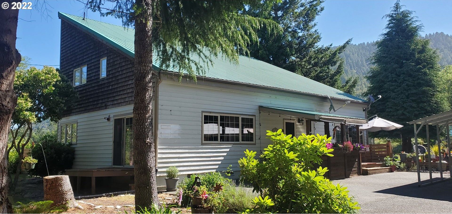 1.6 acres in Curry County, Oregon