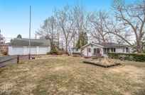 Properties Of Howard Mclauchlin With Mclauchlin Realty Inc In Berrien Springs Mi