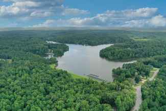 Land For Sale Lakefront Property For Sale In Carroll County Tennessee Lands Of America