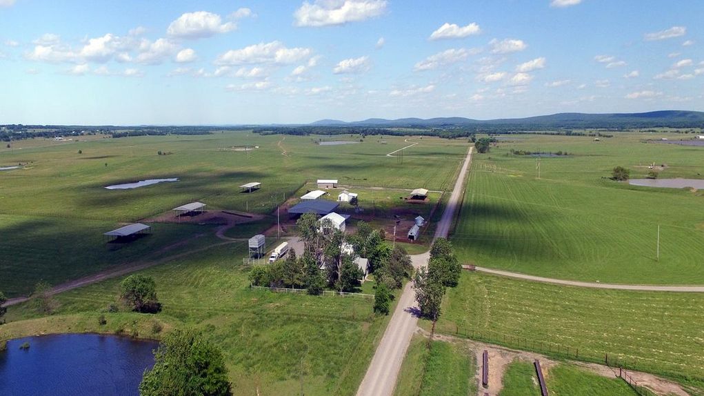 3777 Acre S.E. Oklahoma Cattle Ranch