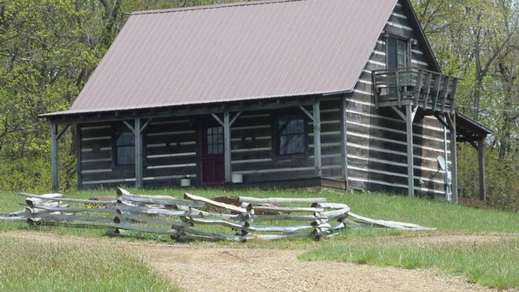 Rustic Cabin For Sale in Meadows of Dan, VA