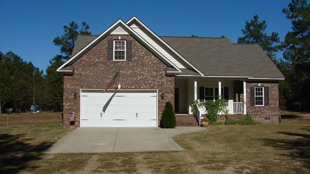 4.25 Acre Lot with House For Sale in Bladen County NC!