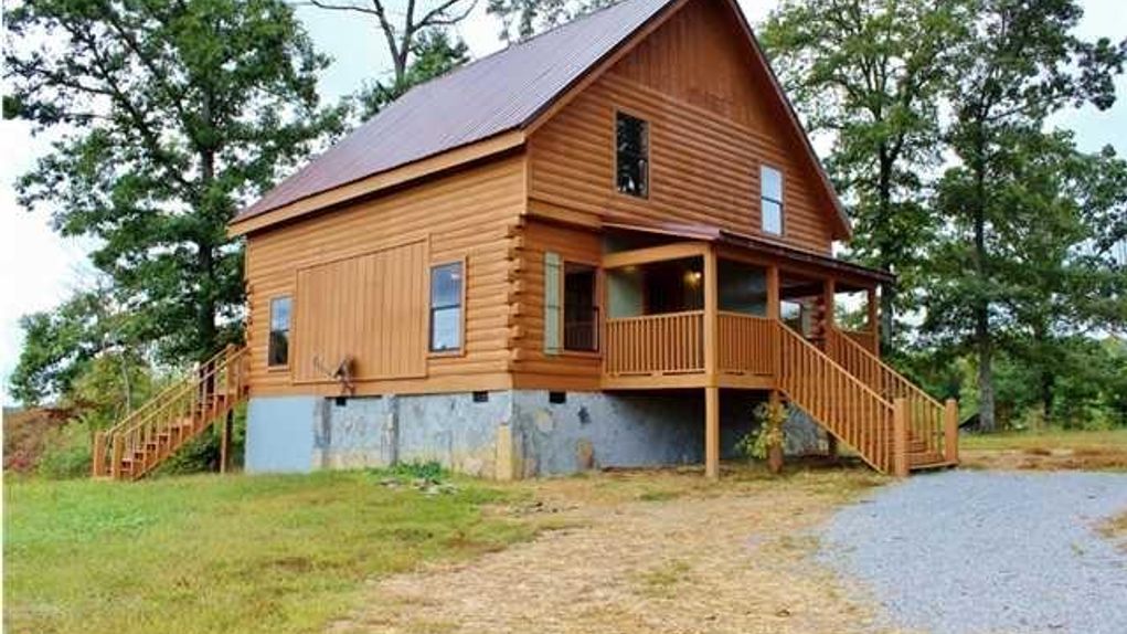 4.98 acres in Dade County,