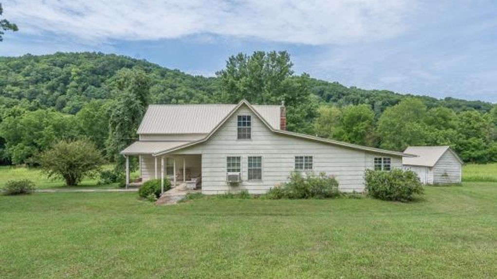 14 acres in Cocke County, Tennessee