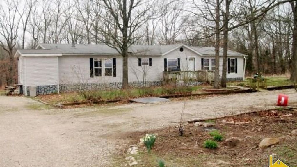 52 acres in County, Missouri