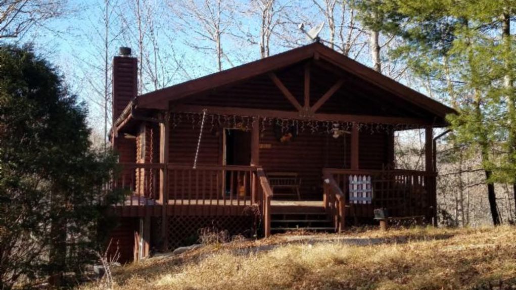 2+ ac W/ Log Hm W/ Dale Hollow Lake Views