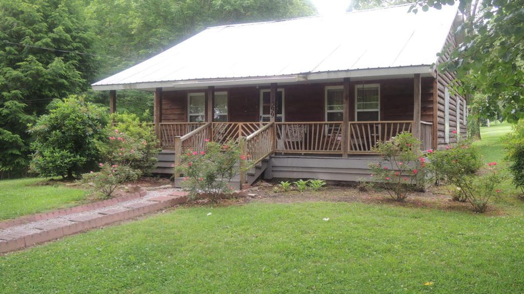 2.5 acres in Fentress County, Tennessee