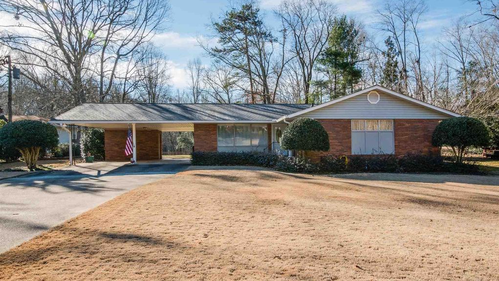 1.07 acres in Hall County,