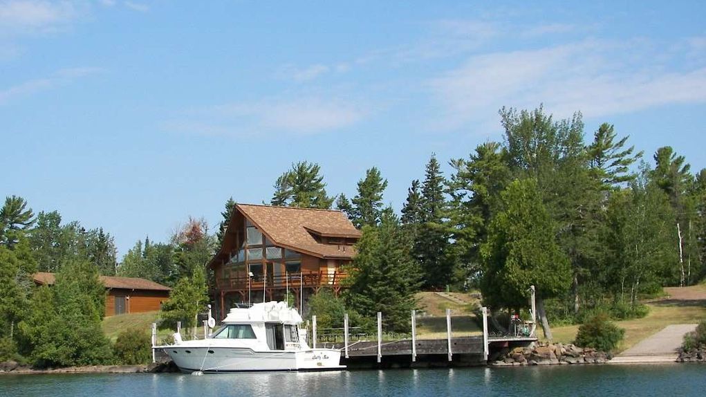 2.17 acres in Keweenaw County, Michigan