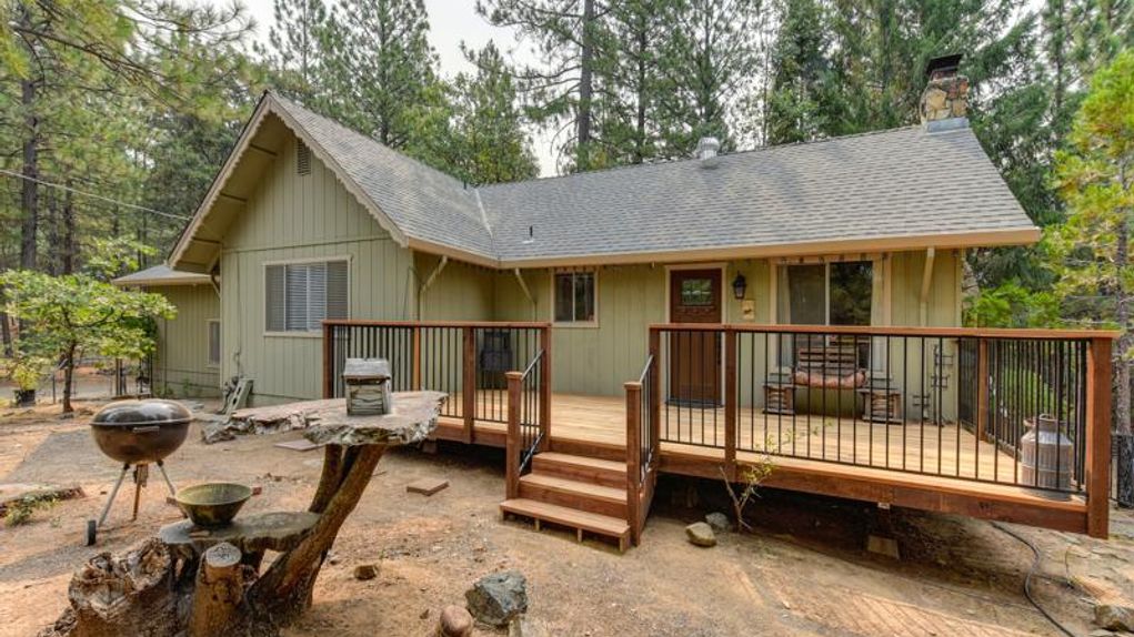 3.03 acres in El Dorado County, California