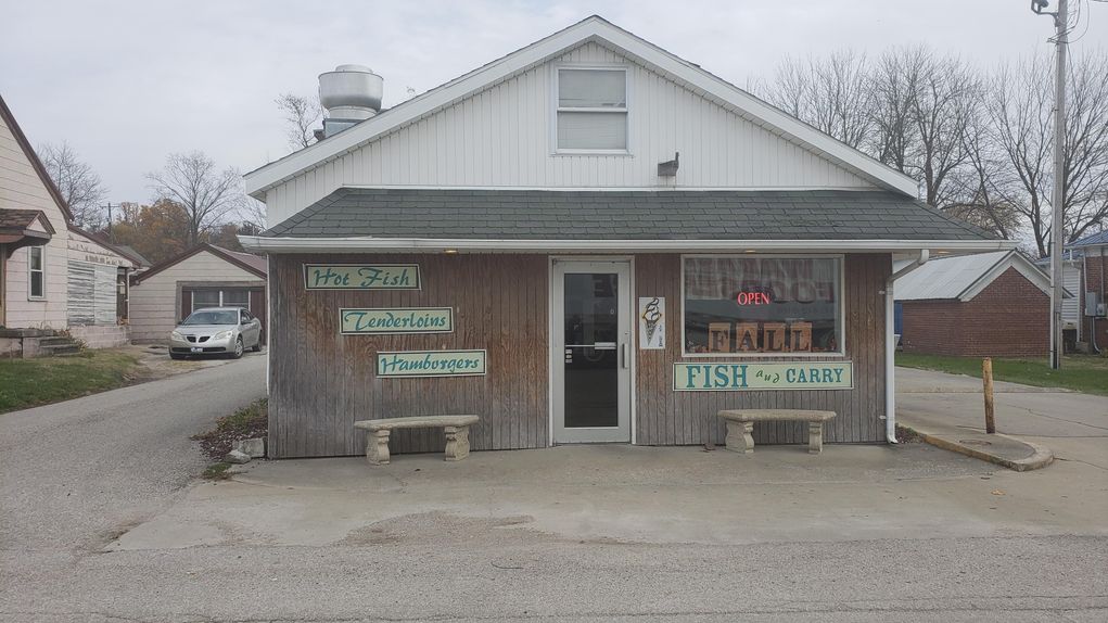 Building With Double Lot For Sale In Odon Indiana