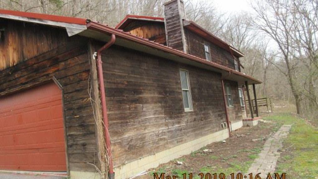 2 acres in Floyd County, Kentucky