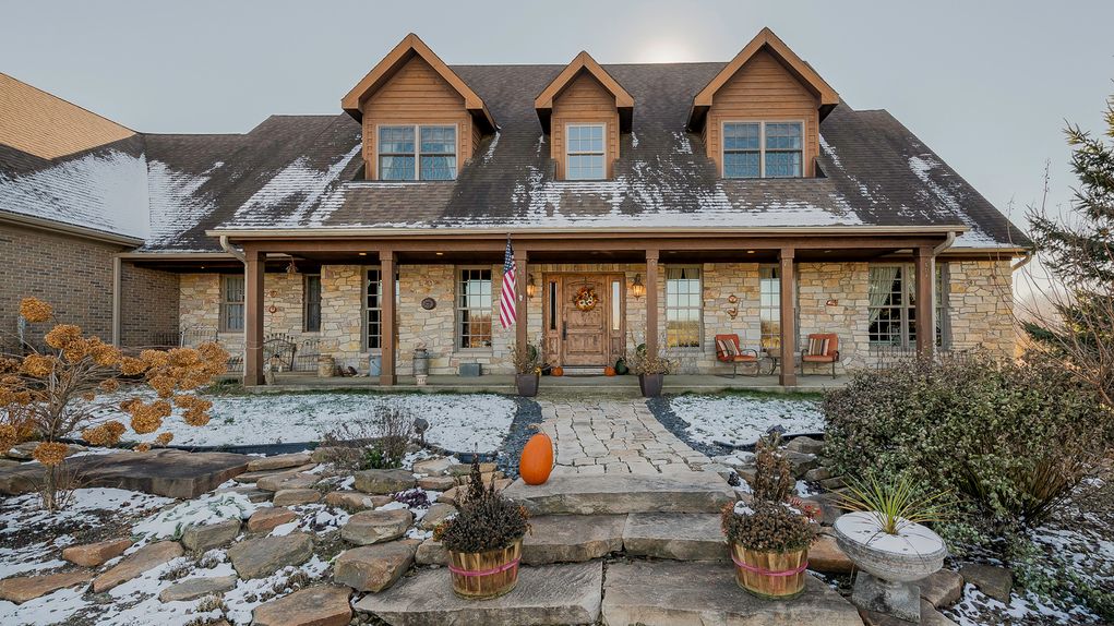 10 acres in McHenry County, Illinois