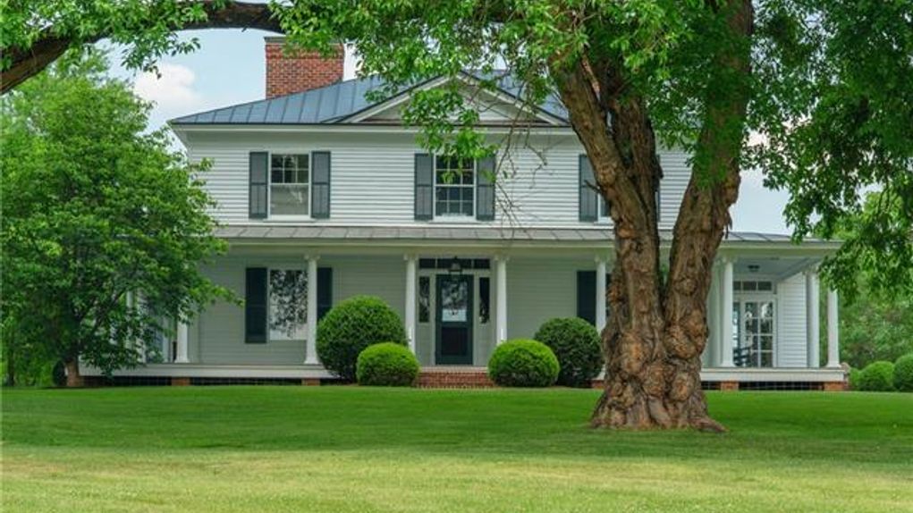 Fair Oaks in Historic Green Springs