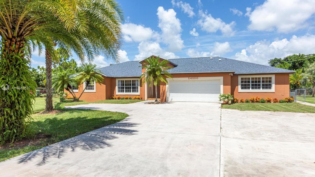 2.5 acres in MiamiDade County, Florida