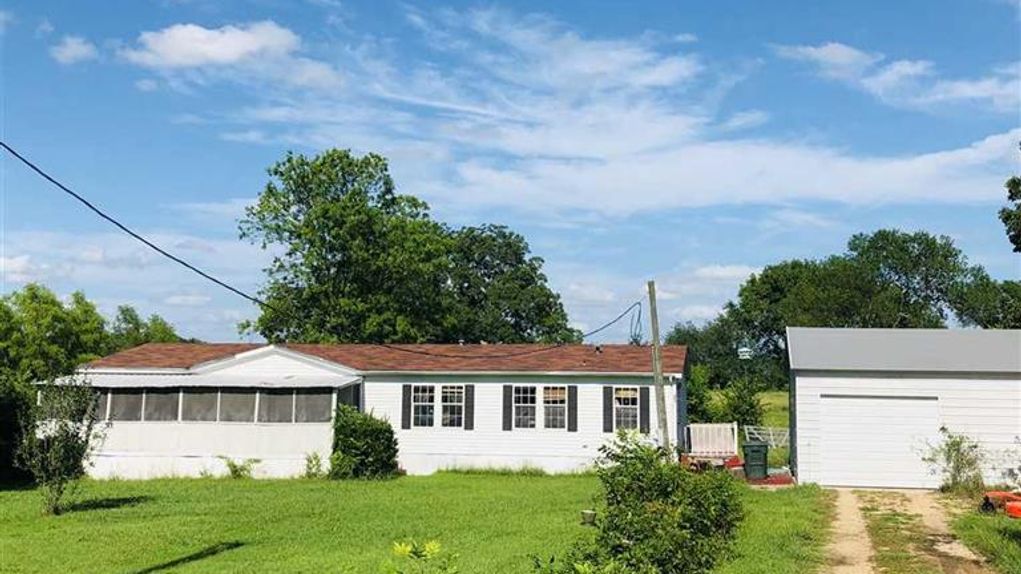 2.5 acres in Lamar County, Texas