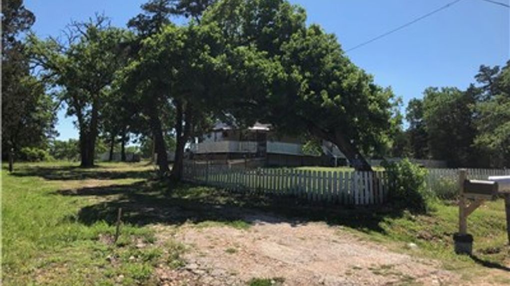 0.6 acres in Bastrop County, Texas