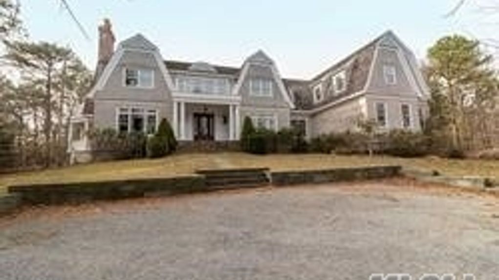 2.72 acres in Suffolk County, New York