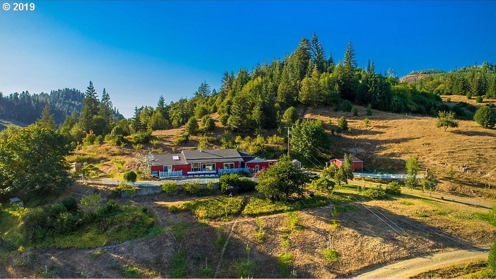 128 acres in Coos County, Oregon