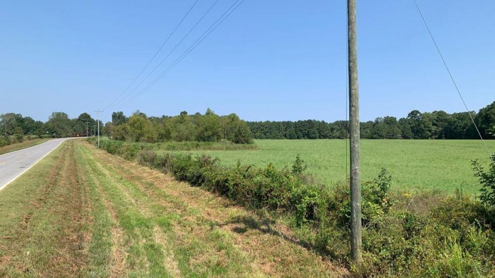 Beautiful Rolling Pasture With Homesites in Quiet Country Setting