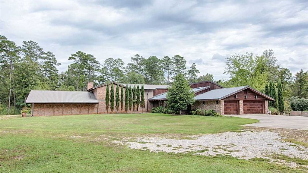 425 acres in Clarke County, Mississippi