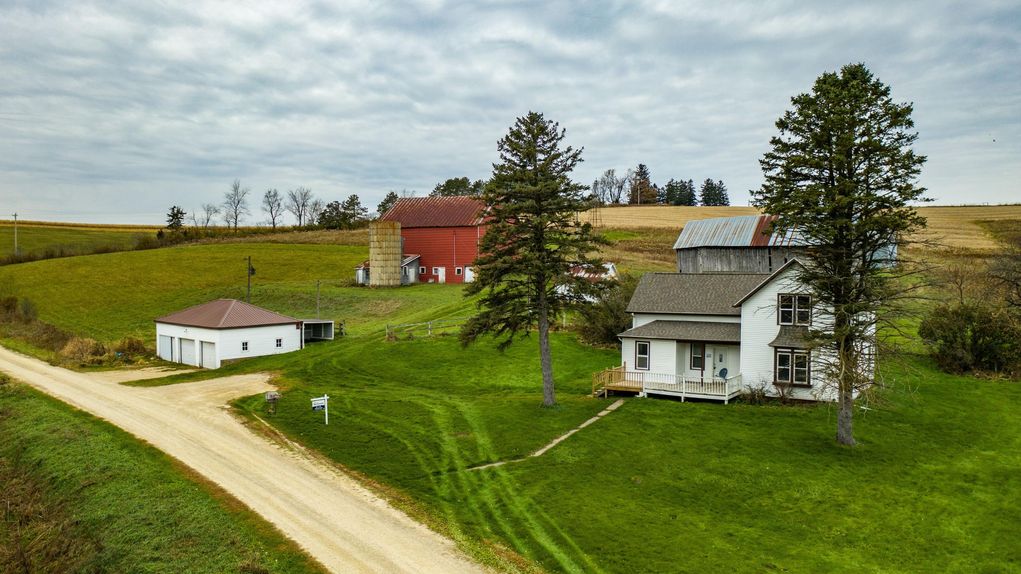 9.91 acres in Vernon County, Wisconsin