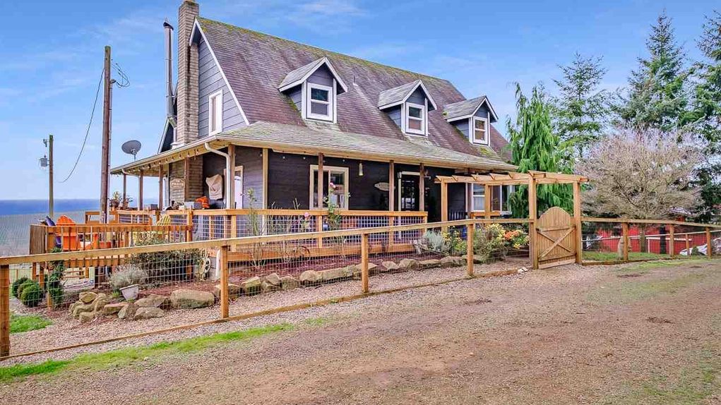 12.17 acres in Linn County, Oregon