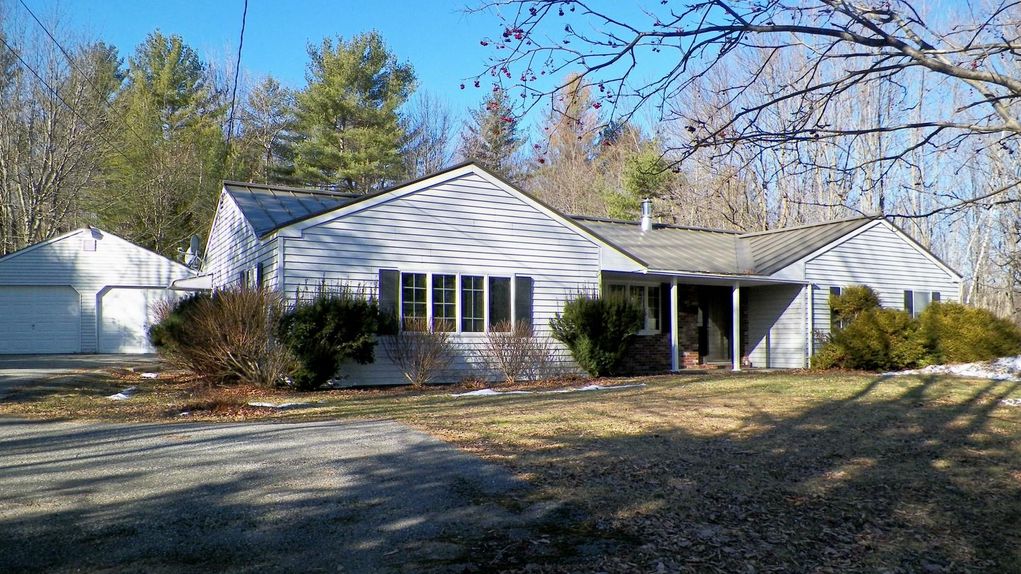 1.1 acres in Kennebec County, Maine