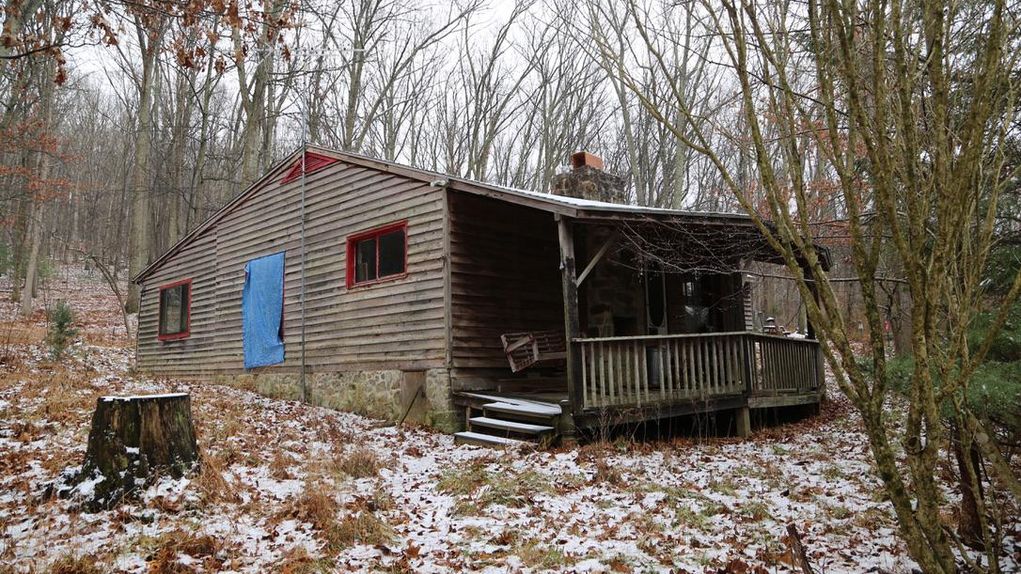 2.42 acres in Hardy County, West Virginia