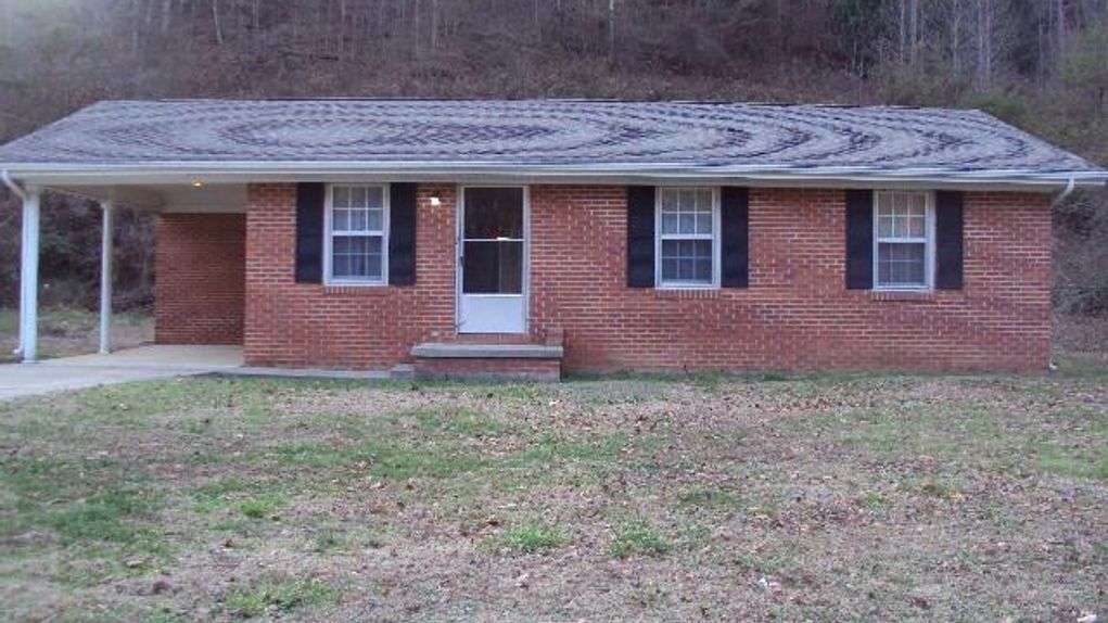 1.06 acres in Lee County, Kentucky