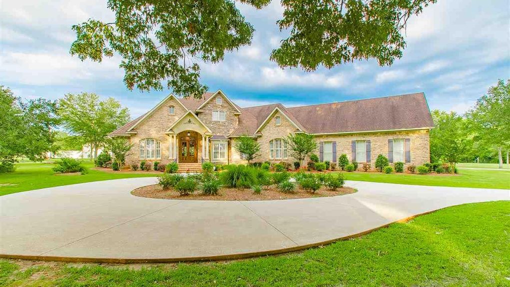 10 acres in Mobile County, Alabama