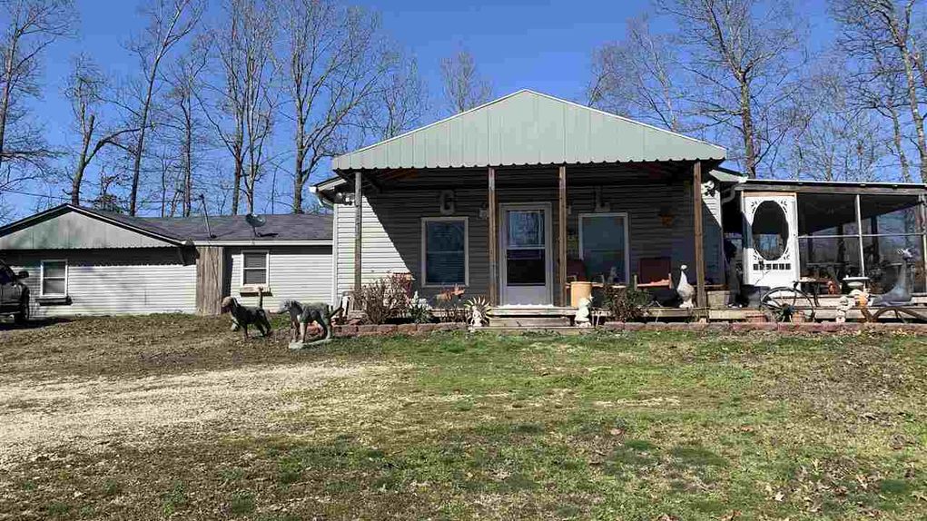 5.5 acres in Chester County, Tennessee