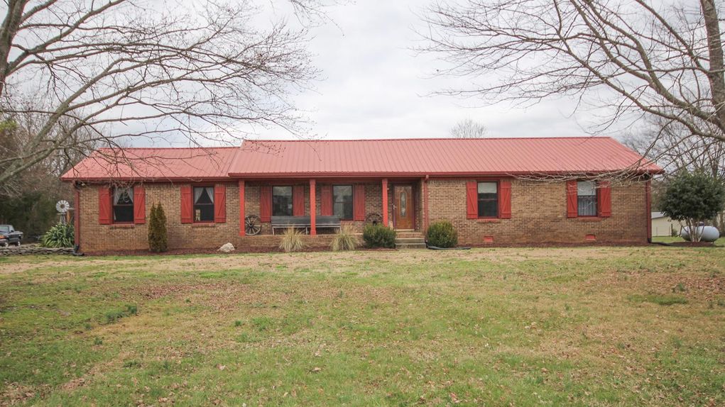 Home, Barn and Acreage