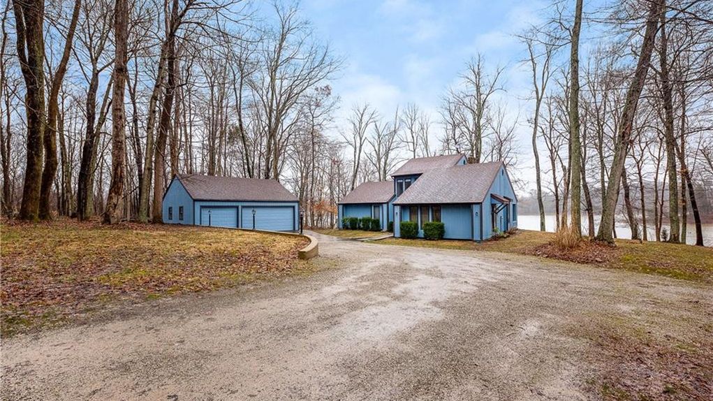 6.94 acres in Scott County, Indiana